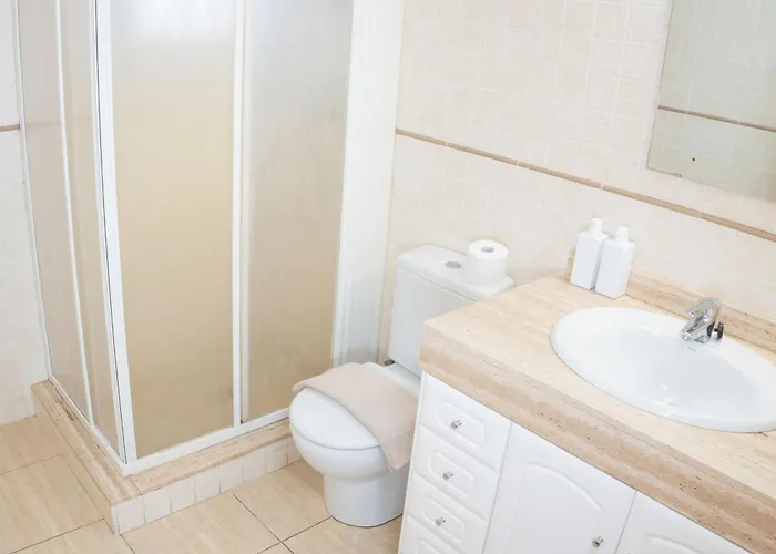 Apto Familiar A Pasos Del Mar En Bravadreams